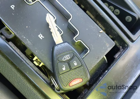 2007 Chrysler 300 Touring из США, поврежденный, VIN 2C3KA53GX7H895955